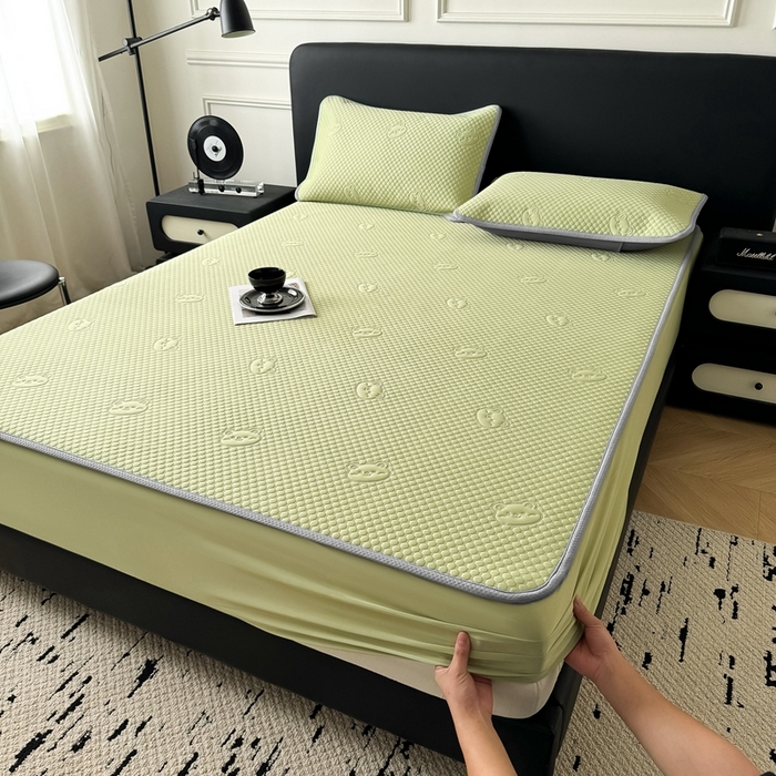 91家纺网 家纺一手货源 找家纺 卡罗兰 2025新款豆豆凉席小冰熊床裙床笠款 水绿-床笠