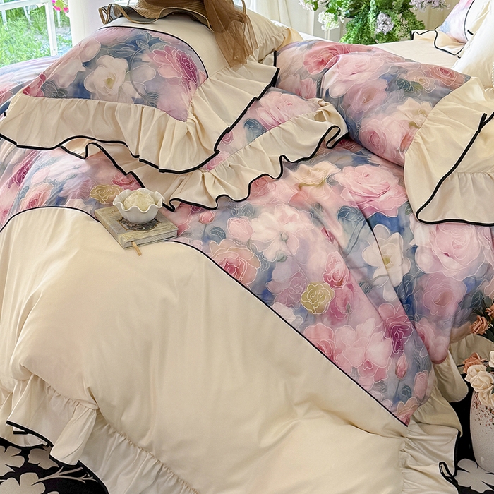 91家纺网 家纺一手货源 找家纺 宅家居 2025新款A类水洗亲肤棉磨毛法式拼接数码印花奶油韩式花边款四件套 暖暖花香