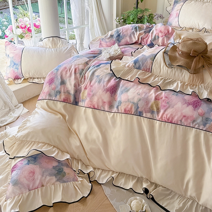 91家纺网 家纺一手货源 找家纺 宅家居 2025新款A类水洗亲肤棉磨毛法式拼接数码印花奶油韩式花边款四件套 暖暖花香