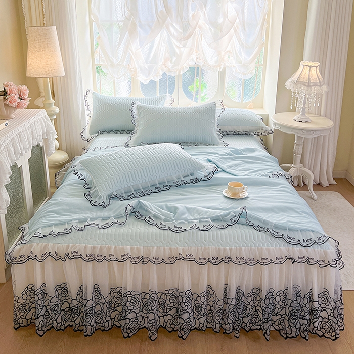 91家纺网 家纺一手货源 找家纺 (总)网红馆 2025新款凉感丝乳胶凉席床裙款夏被四件套-爱恋