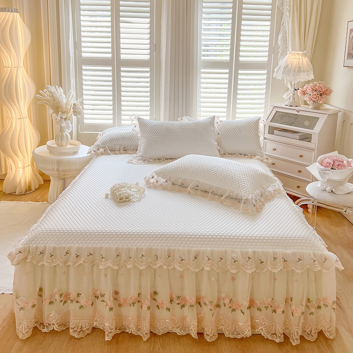 91家纺网 家纺一手货源 找家纺 （总）网红馆（ck家纺） 2025新款凉感蕾丝花边床裙款豆豆席凉席-艾薇儿