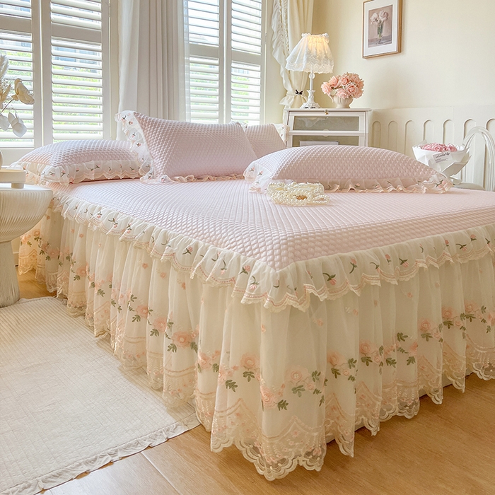 91家纺网 家纺一手货源 找家纺 网红馆（ck家纺） 2025新款凉感蕾丝花边床裙款豆豆席凉席-艾薇儿 艾薇儿-粉