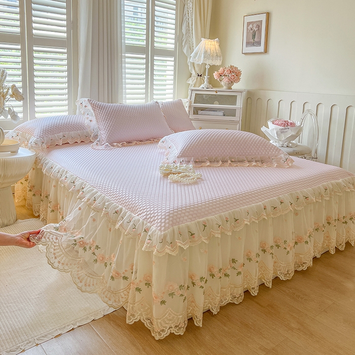 91家纺网 家纺一手货源 找家纺 网红馆（ck家纺） 2025新款凉感蕾丝花边床裙款豆豆席凉席-艾薇儿 艾薇儿-粉