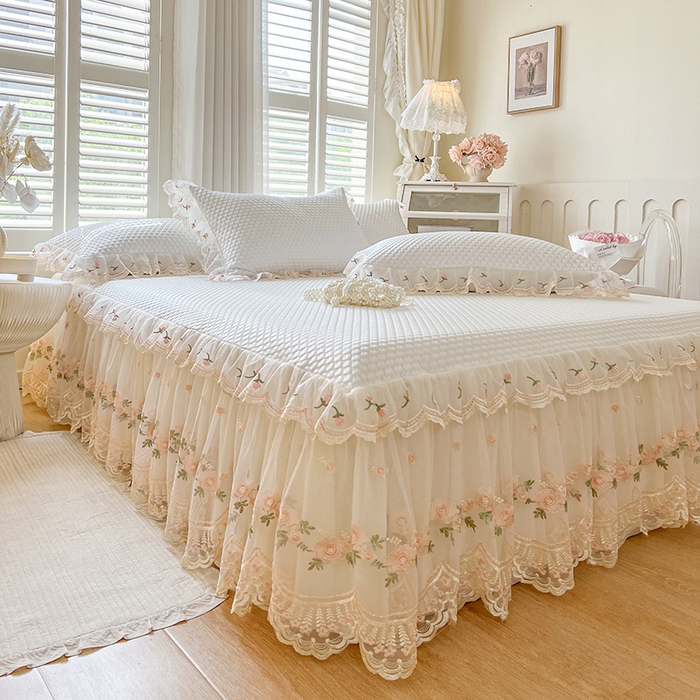 91家纺网 家纺一手货源 找家纺 网红馆（ck家纺） 2025新款凉感蕾丝花边床裙款豆豆席凉席-艾薇儿 艾薇儿-白