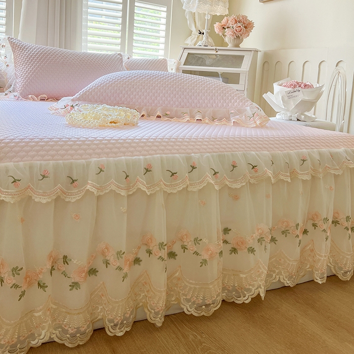 91家纺网 家纺一手货源 找家纺 网红馆（ck家纺） 2025新款凉感蕾丝花边床裙款豆豆席凉席-艾薇儿 艾薇儿-粉