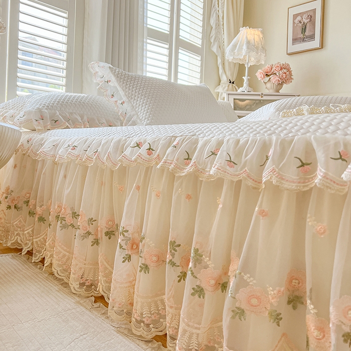 91家纺网 家纺一手货源 找家纺 网红馆（ck家纺） 2025新款凉感蕾丝花边床裙款豆豆席凉席-艾薇儿 艾薇儿-白