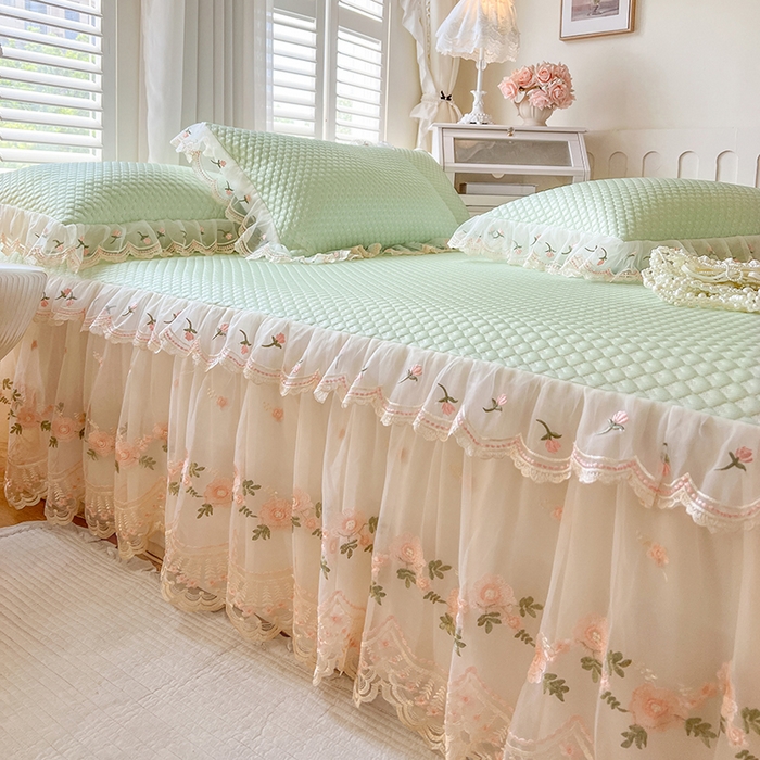 91家纺网 家纺一手货源 找家纺 网红馆（ck家纺） 2025新款凉感蕾丝花边床裙款豆豆席凉席-艾薇儿 艾薇儿-绿