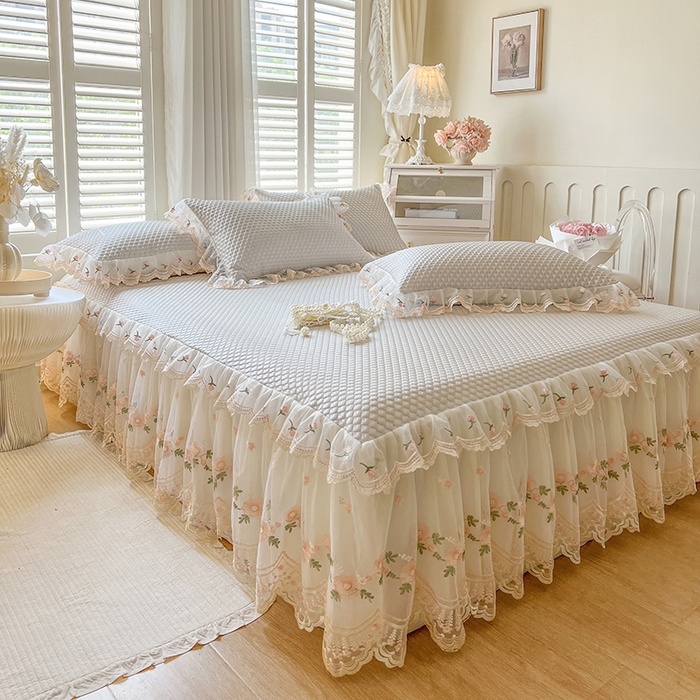 91家纺网 家纺一手货源 找家纺 网红馆（ck家纺） 2025新款凉感蕾丝花边床裙款豆豆席凉席-艾薇儿 艾薇儿-灰