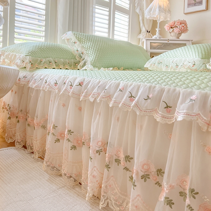 91家纺网 家纺一手货源 找家纺 网红馆（ck家纺） 2025新款凉感蕾丝花边床裙款豆豆席凉席-艾薇儿 艾薇儿-绿