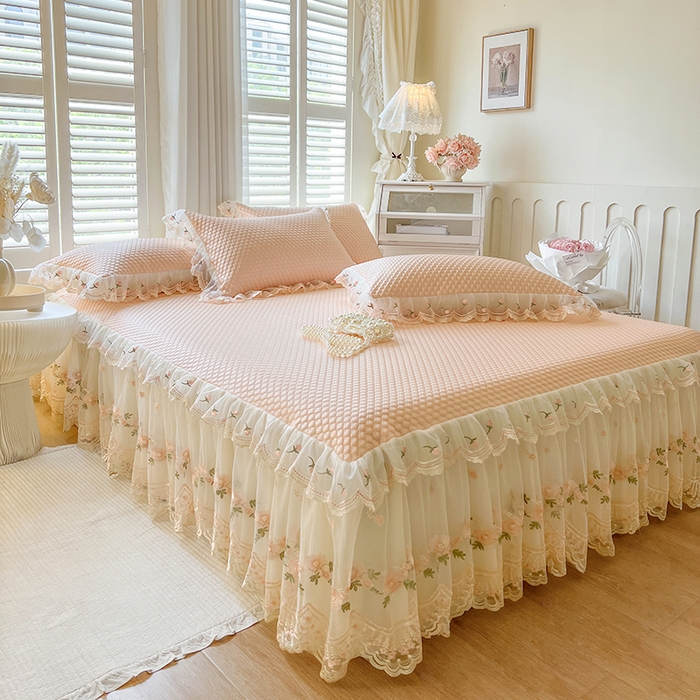 91家纺网 家纺一手货源 找家纺 （总）网红馆（ck家纺） 2025新款凉感蕾丝花边床裙款豆豆席凉席-艾薇儿