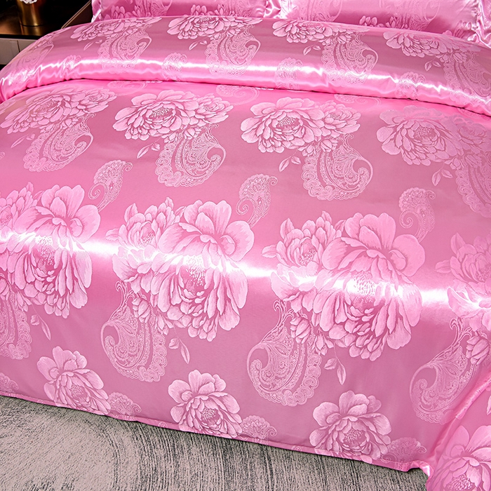 91家纺网 家纺一手货源 找家纺 优美 2025新款高克重贡缎提花四件套系列 花间飞舞-粉红