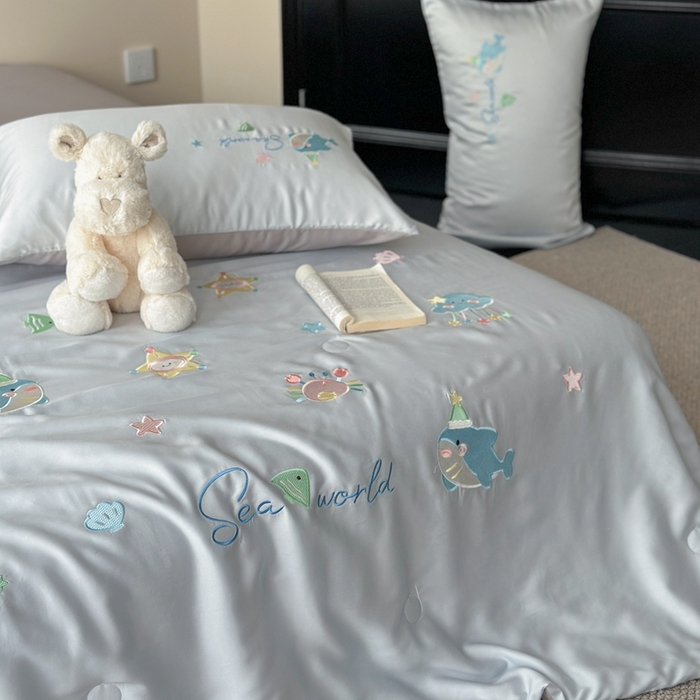 91家纺网 家纺一手货源 找家纺 柚子YOUTH 2025新款60S兰精天丝绣花大豆夏被四件套 海洋世界