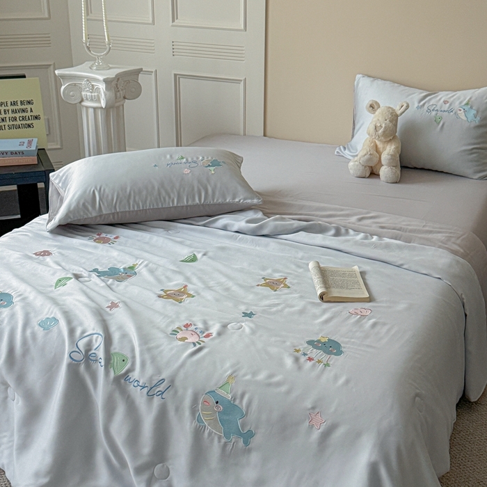 91家纺网 家纺一手货源 找家纺 柚子YOUTH 2025新款60S兰精天丝绣花大豆夏被四件套 海洋世界