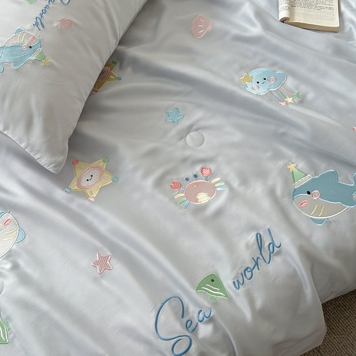 91家纺网 家纺一手货源 找家纺 柚子YOUTH 2025新款60S兰精天丝绣花大豆夏被四件套 海洋世界