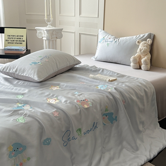 91家纺网 家纺一手货源 找家纺 柚子YOUTH 2025新款60S兰精天丝绣花大豆夏被四件套 海洋世界