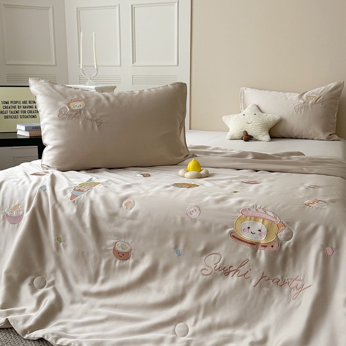 91家纺网 家纺一手货源 找家纺 柚子YOUTH 2025新款60S兰精天丝绣花大豆夏被四件套 寿司拼盘