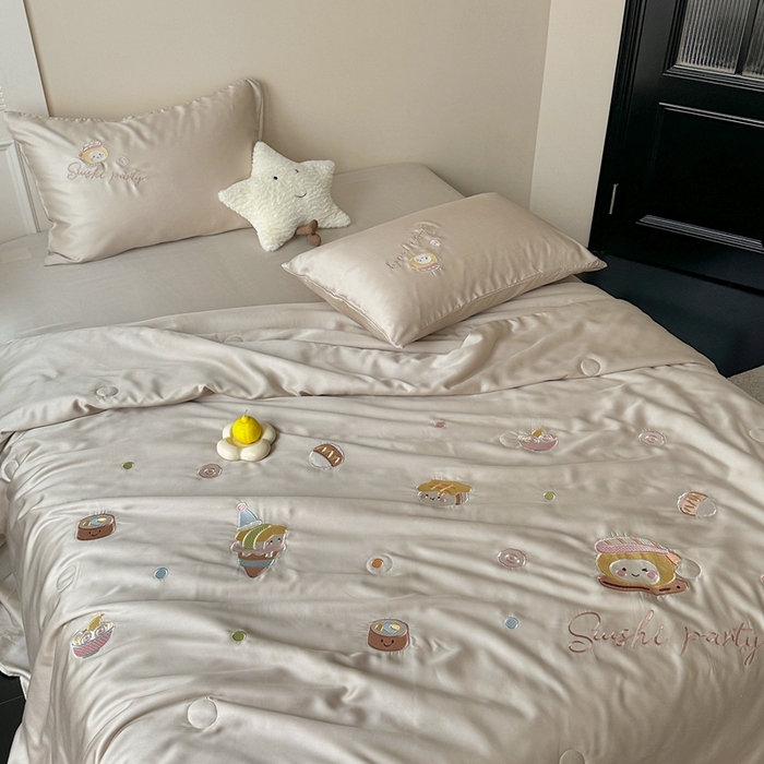 91家纺网 家纺一手货源 找家纺 柚子YOUTH 2025新款60S兰精天丝绣花大豆夏被四件套 寿司拼盘