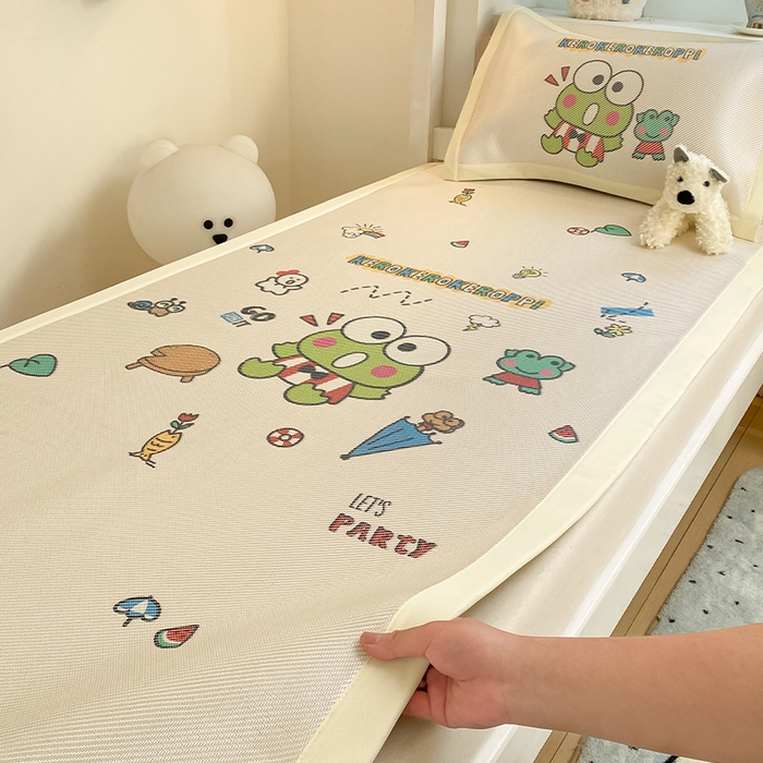 91家纺网 家纺一手货源 找家纺 蓝邻家纺 2025新款学生专用印花冰藤席 派对三眼蛙