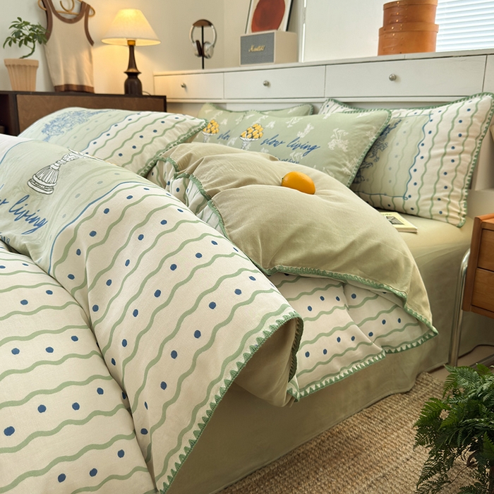 91家纺网 家纺一手货源 找家纺 RYB红黄兰 2025新款全棉大版双层纱贝壳边四件套 绿茵果果