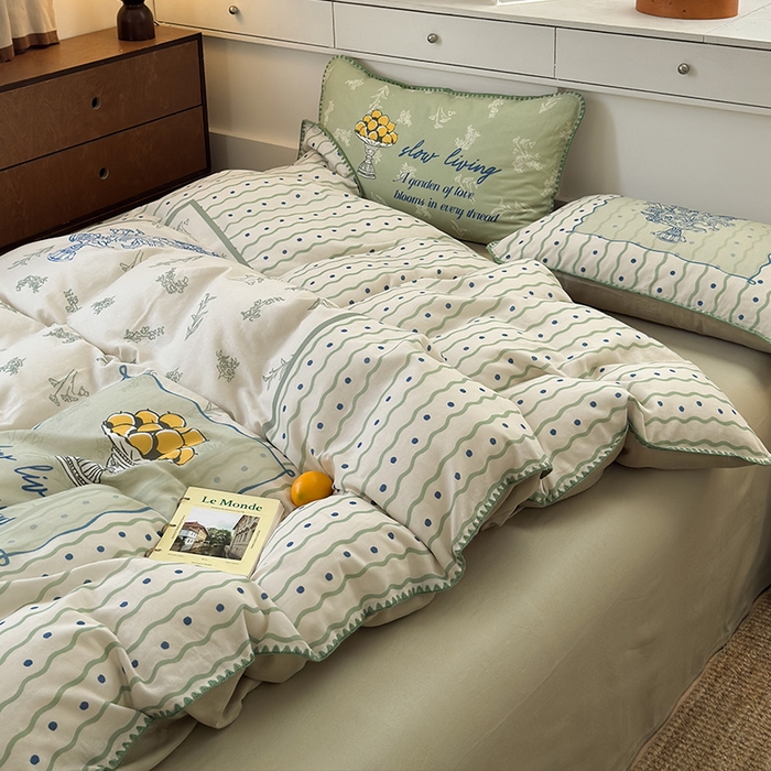 91家纺网 家纺一手货源 找家纺 RYB红黄兰 2025新款全棉大版双层纱贝壳边四件套 绿茵果果