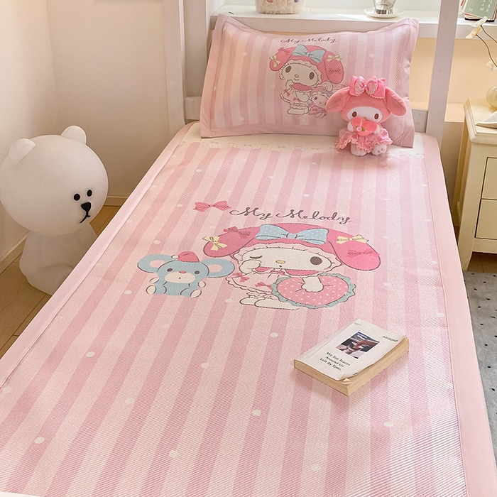 91家纺网 家纺一手货源 找家纺 蓝邻家纺 2025新款学生专用印花冰藤席 爱心美乐蒂