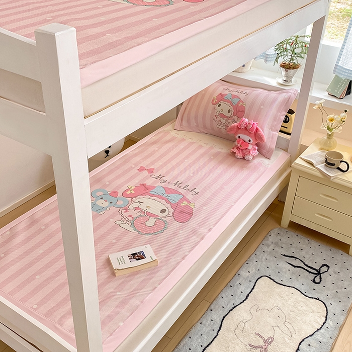 91家纺网 家纺一手货源 找家纺 蓝邻家纺 2025新款学生专用印花冰藤席 爱心美乐蒂