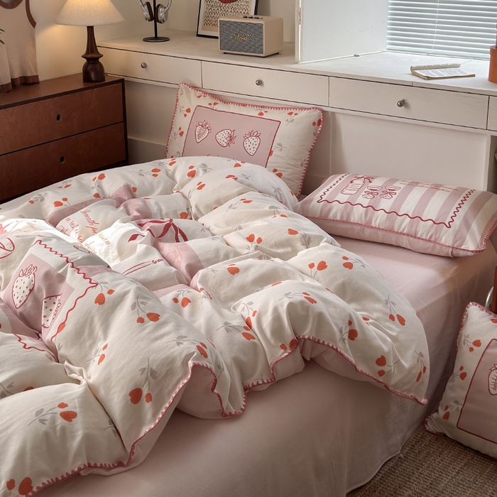 91家纺网 家纺一手货源 找家纺 RYB红黄兰 2025新款全棉大版双层纱贝壳边四件套 奶油草莓