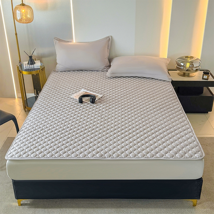 91家纺网 家纺一手货源 找家纺 丽诺床垫 2025春夏新款酒店款双面全棉抗菌床褥 酒店双面全棉抗菌床褥-灰色