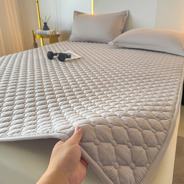 91家纺网 家纺一手货源 找家纺 丽诺床垫 2025春夏新款酒店款双面全棉抗菌床褥 酒店双面全棉抗菌床褥-灰色