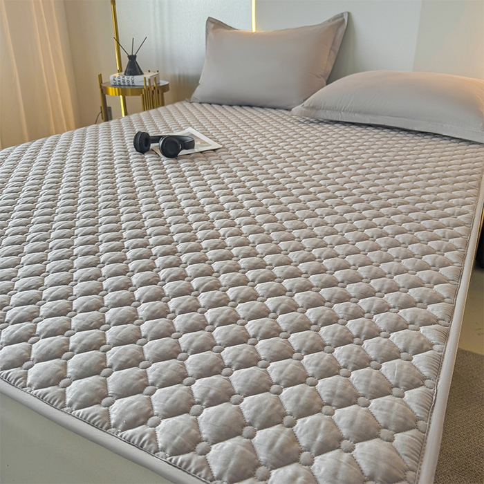 91家纺网 家纺一手货源 找家纺 丽诺床垫 2025春夏新款酒店款双面全棉抗菌床褥 酒店双面全棉抗菌床褥-灰色