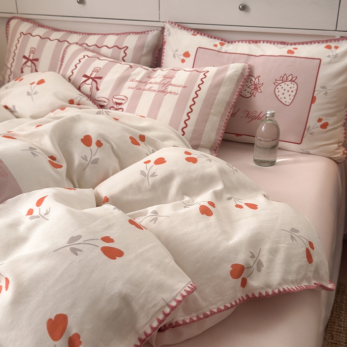 91家纺网 家纺一手货源 找家纺 RYB红黄兰 2025新款全棉大版双层纱贝壳边四件套 奶油草莓