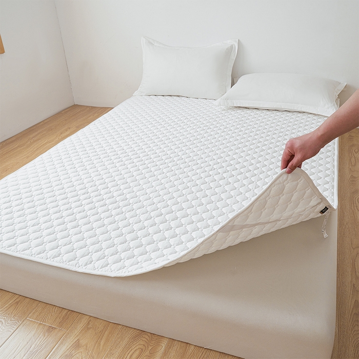 91家纺网 家纺一手货源 找家纺 丽诺床垫 2025春夏新款酒店款双面全棉抗菌床褥 酒店双面全棉抗菌床褥-白色