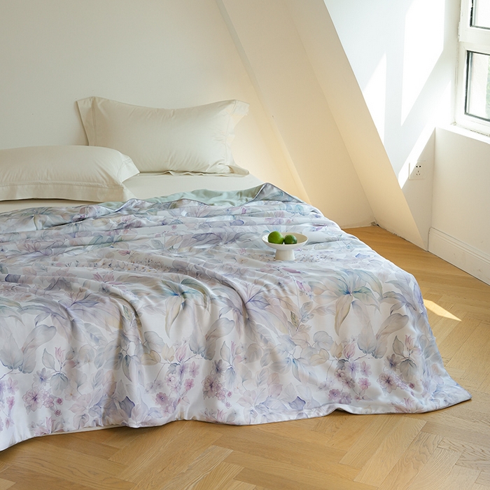 91家纺网 家纺一手货源 找家纺 禾时 2025新款60支奥地利进口兰精天丝数码印花夏被空调被夏凉被薄被子 清妍-紫