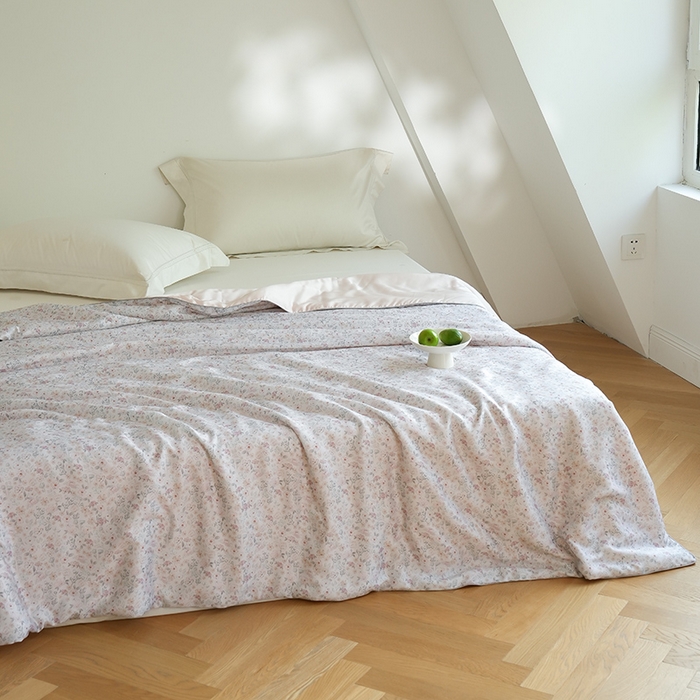 91家纺网 家纺一手货源 找家纺 禾时 2025新款60支奥地利进口兰精天丝数码印花夏被空调被夏凉被薄被子 薇薇安-绵白