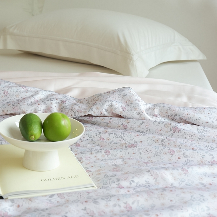 91家纺网 家纺一手货源 找家纺 禾时 2025新款60支奥地利进口兰精天丝数码印花夏被空调被夏凉被薄被子 薇薇安-绵白