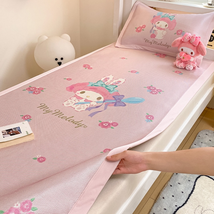 91家纺网 家纺一手货源 找家纺 蓝邻家纺 2025新款学生专用印花冰藤席 魔法美乐蒂