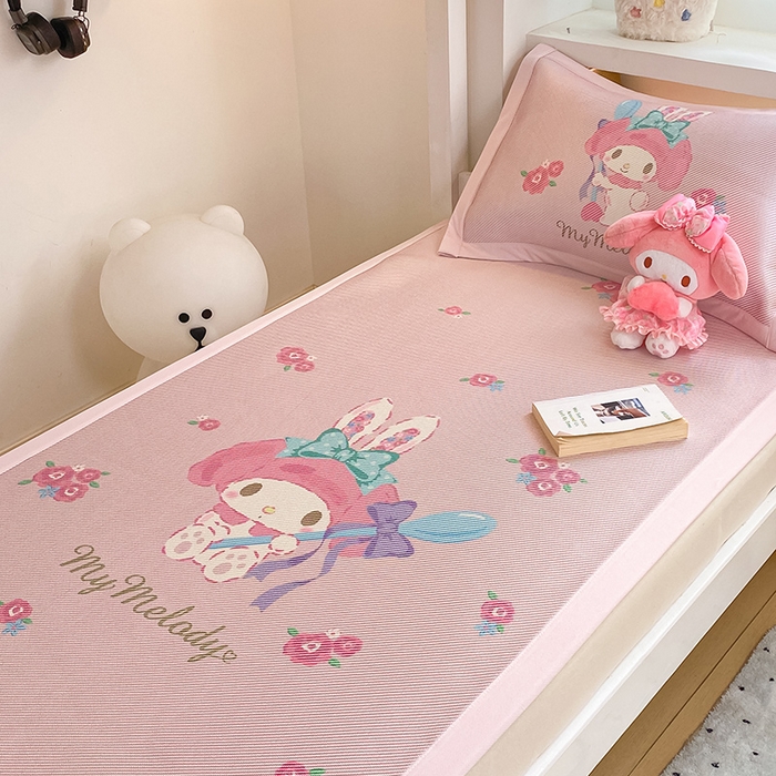 91家纺网 家纺一手货源 找家纺 蓝邻家纺 2025新款学生专用印花冰藤席 魔法美乐蒂