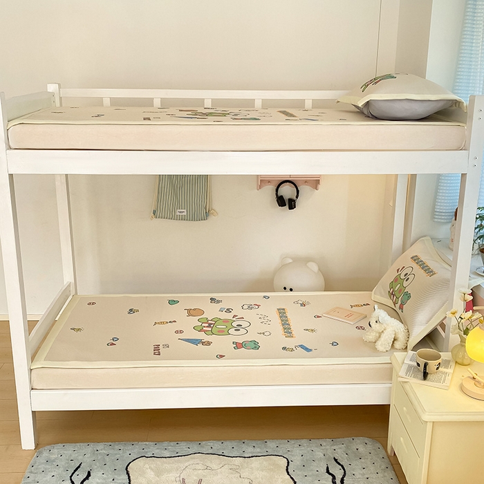 91家纺网 家纺一手货源 找家纺 蓝邻家纺 2025新款学生专用印花冰藤席 派对三眼蛙