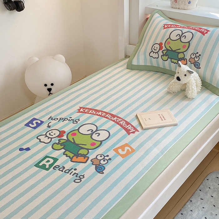 91家纺网 家纺一手货源 找家纺 蓝邻家纺 2025新款学生专用印花冰藤席 三眼蛙