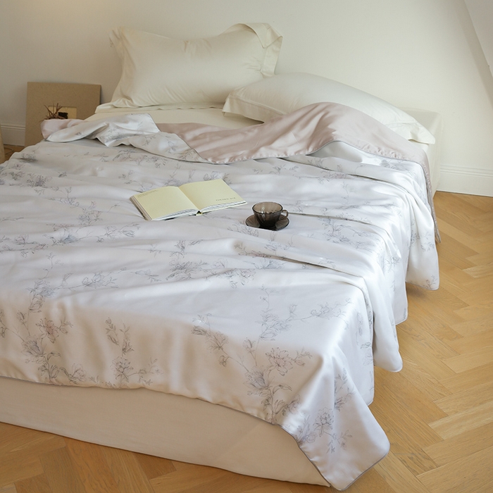 91家纺网 家纺一手货源 找家纺 禾时 2025新款60支奥地利进口兰精天丝数码印花夏被空调被夏凉被薄被子 夕瑶-白玉