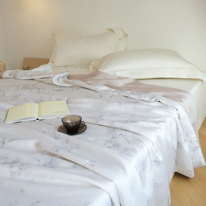 91家纺网 家纺一手货源 找家纺 禾时 2025新款60支奥地利进口兰精天丝数码印花夏被空调被夏凉被薄被子 夕瑶-白玉