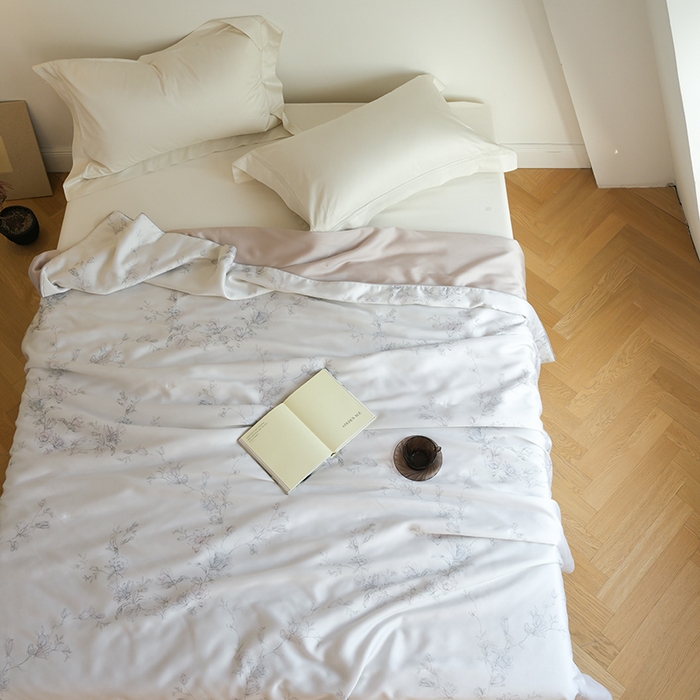 91家纺网 家纺一手货源 找家纺 禾时 2025新款60支奥地利进口兰精天丝数码印花夏被空调被夏凉被薄被子 夕瑶-白玉