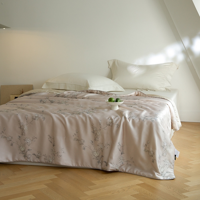 91家纺网 家纺一手货源 找家纺 禾时 2025新款60支奥地利进口兰精天丝数码印花夏被空调被夏凉被薄被子 夕瑶-浅桔