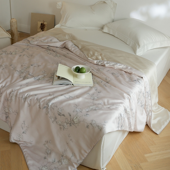 91家纺网 家纺一手货源 找家纺 禾时 2025新款60支奥地利进口兰精天丝数码印花夏被空调被夏凉被薄被子 夕瑶-浅桔