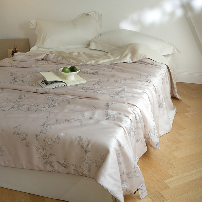 91家纺网 家纺一手货源 找家纺 禾时 2025新款60支奥地利进口兰精天丝数码印花夏被空调被夏凉被薄被子 夕瑶-浅桔