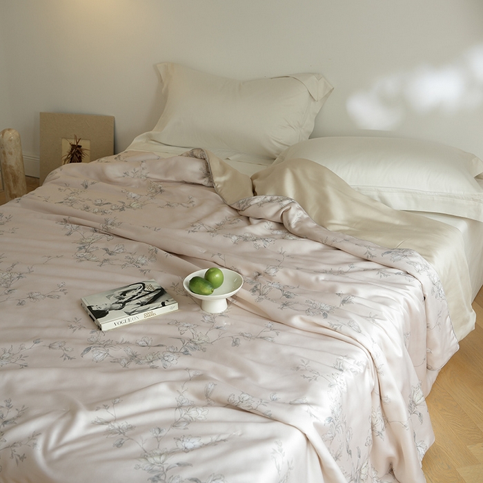 91家纺网 家纺一手货源 找家纺 禾时 2025新款60支奥地利进口兰精天丝数码印花夏被空调被夏凉被薄被子 夕瑶-浅桔