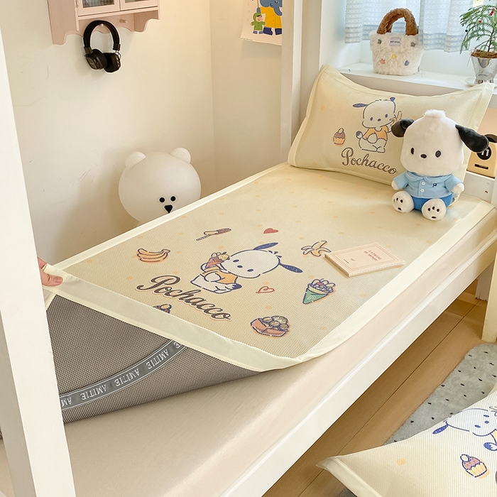 91家纺网 家纺一手货源 找家纺 蓝邻家纺 2025新款学生专用印花冰藤席 甜品帕恰狗