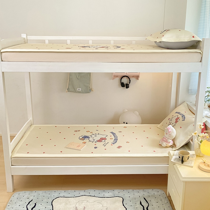 91家纺网 家纺一手货源 找家纺 蓝邻家纺 2025新款学生专用印花冰藤席 hellokitty