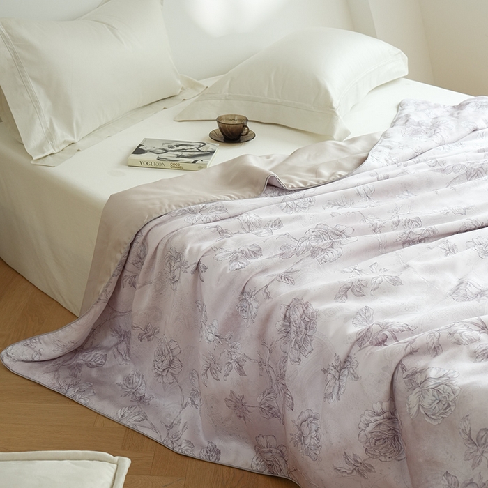 91家纺网 家纺一手货源 找家纺 禾时 2025新款60支奥地利进口兰精天丝数码印花夏被空调被夏凉被薄被子 夏洛-玉