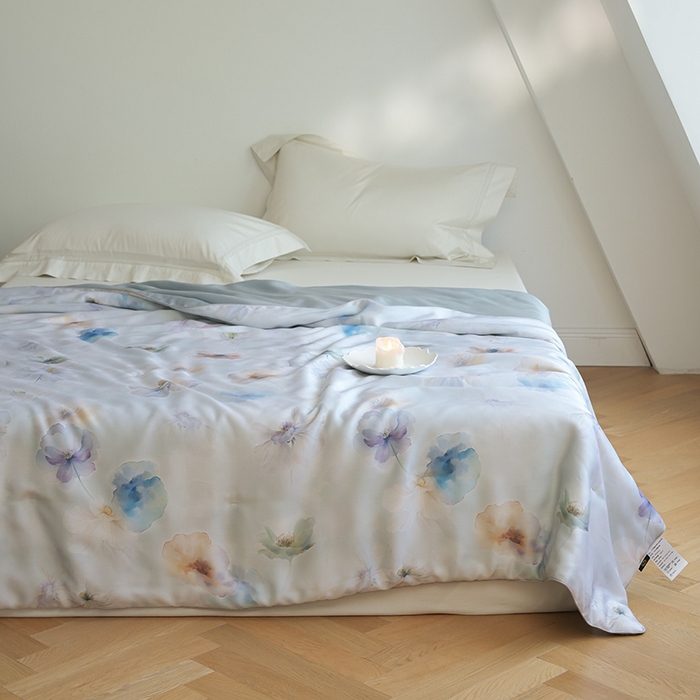 91家纺网 家纺一手货源 找家纺 禾时 2025新款60支奥地利进口兰精天丝数码印花夏被空调被夏凉被薄被子 夏芷-淡蓝